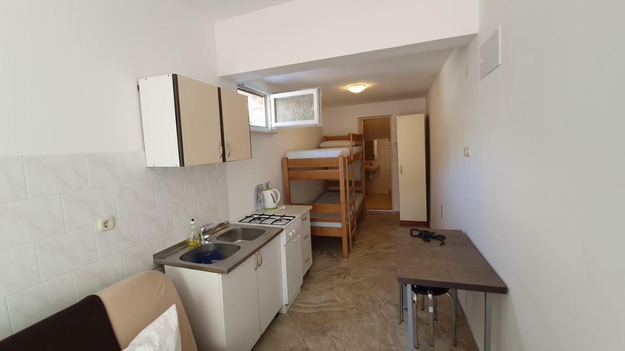 Apartments Mislav 诺瓦利娅 外观 照片